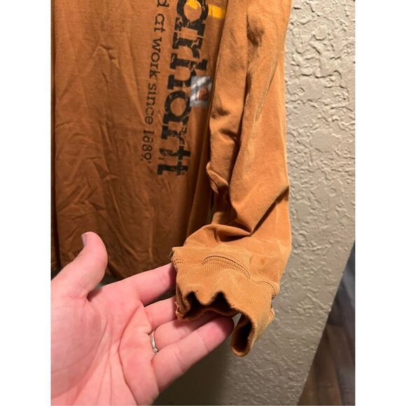 Carhartt Men’s Size Large Distressed - Picture 5 of 8